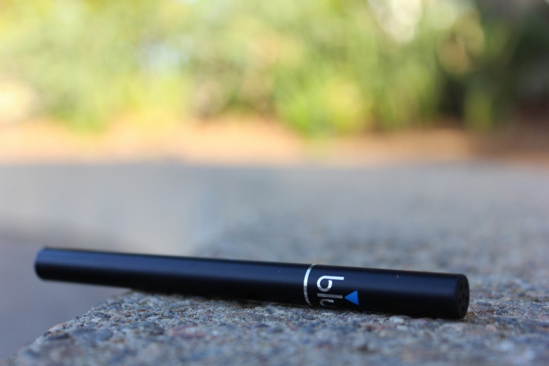 vente-UTELLE-min_e_cigarette_vaping_blu_cigs_blu_electronic_cigarette_tobacco_cigarette_smoke-637061